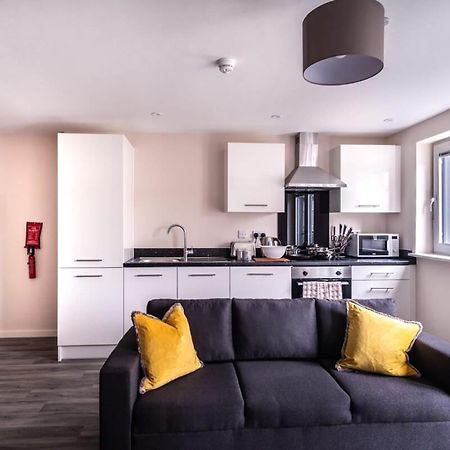 Modern & Spacious 2 Bed Apartment In Μάντσεστερ Εξωτερικό φωτογραφία