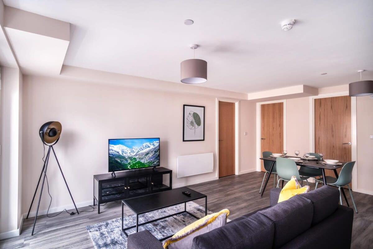 Modern & Spacious 2 Bed Apartment In Μάντσεστερ Εξωτερικό φωτογραφία